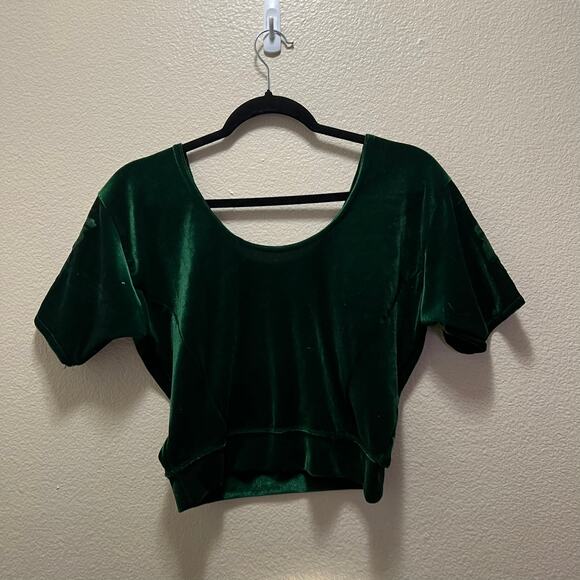 Vintage Green Velvet Crop Top Blouse Embroidered Floral Neck Short Sleeve Sz M - Picture 3 of 4